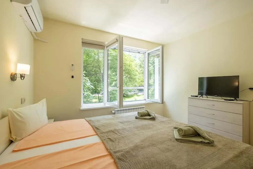アパート Top Location, Brand New 3 Bdrm Apt & Free Parking ソフィア